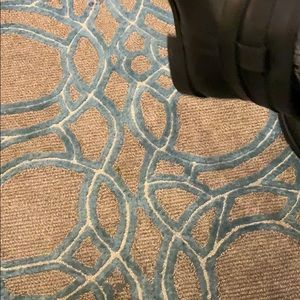 Meet your Posher, Leyth